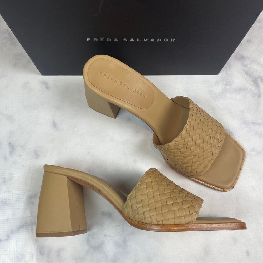 Freda Salvador Rosie Tan Woven Leather Slide Sandals Block Heel Sz 10.5